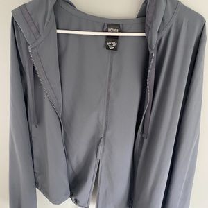 VICTORIA SPORT blue/grey lightweight zip up sports jacket XS